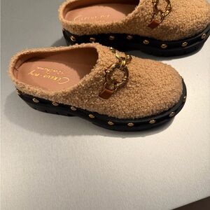 Circus by Sam Edelman Tan Fuzzy Mules with Gold Accents never worn but no box